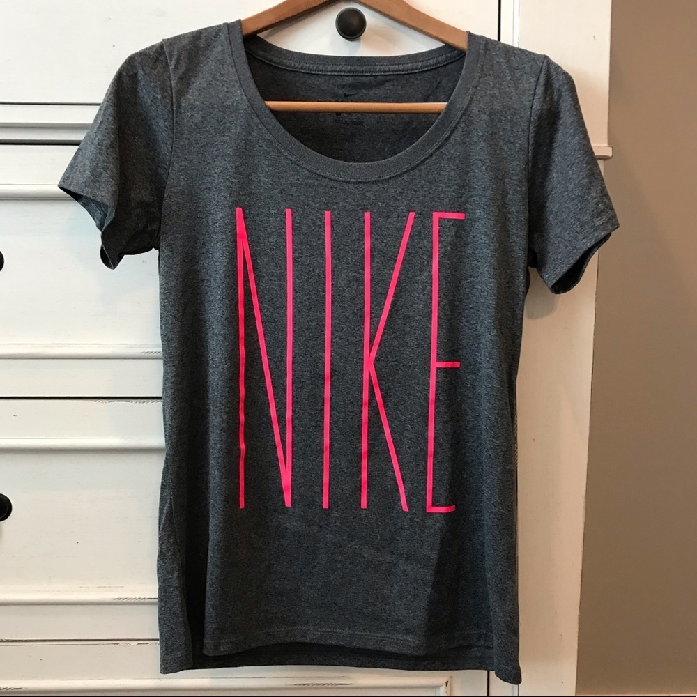 Nike Dri-Fit Dark Gray Tee Shirt with Hot Pink. Size Small. EUC.